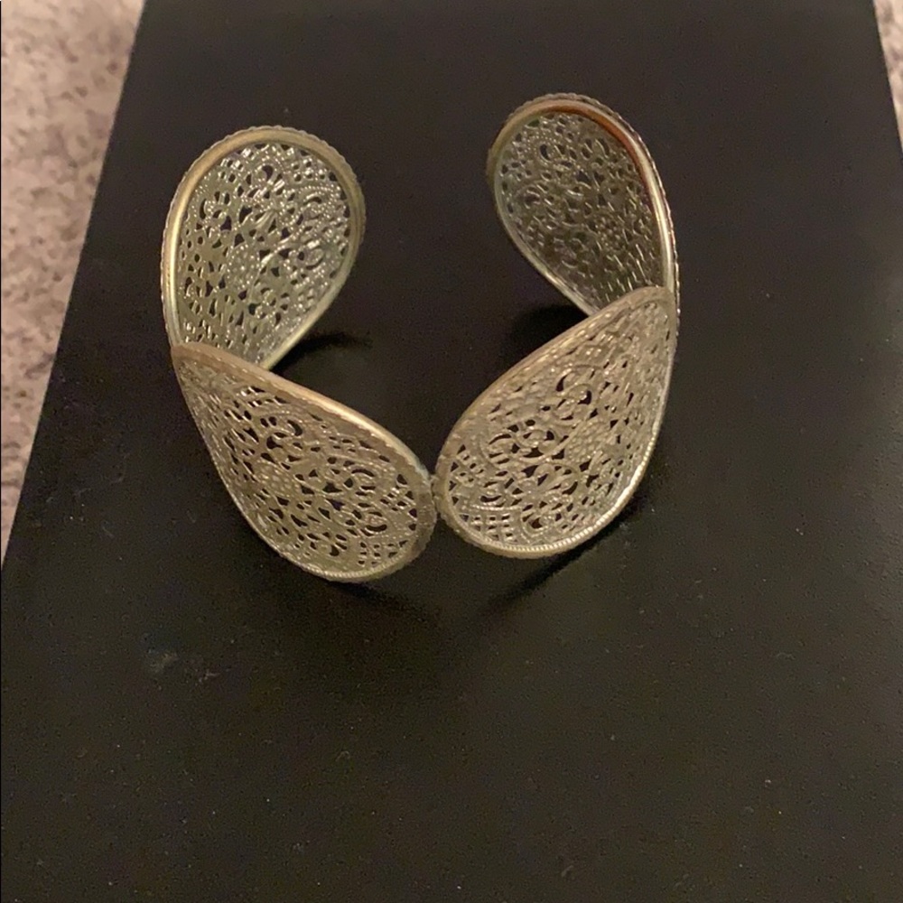 Silver bangle
